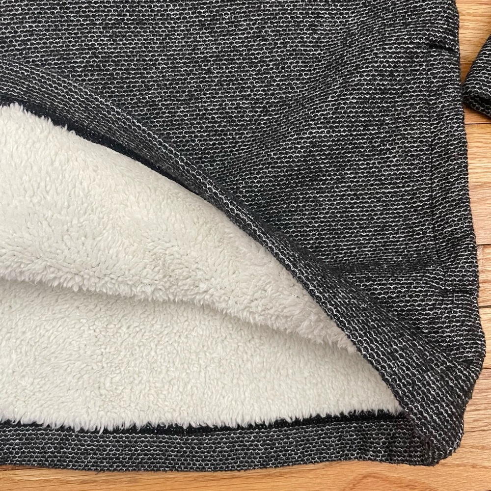 Orvis Pullover - image 5